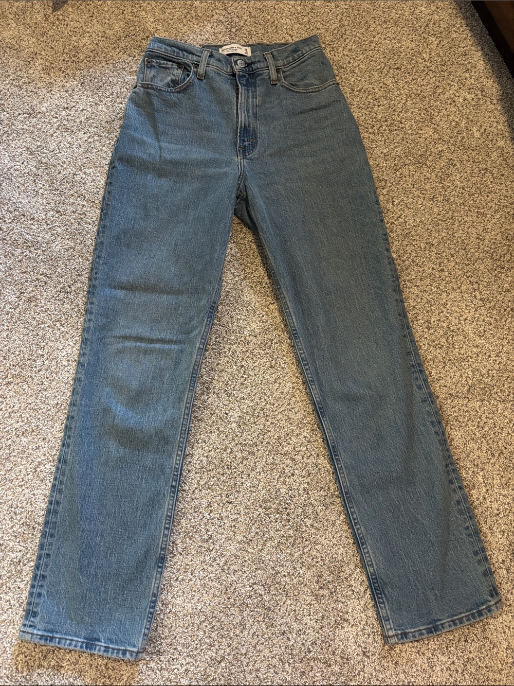 Abercrombie & Fitch 90’s straight ultra high rise